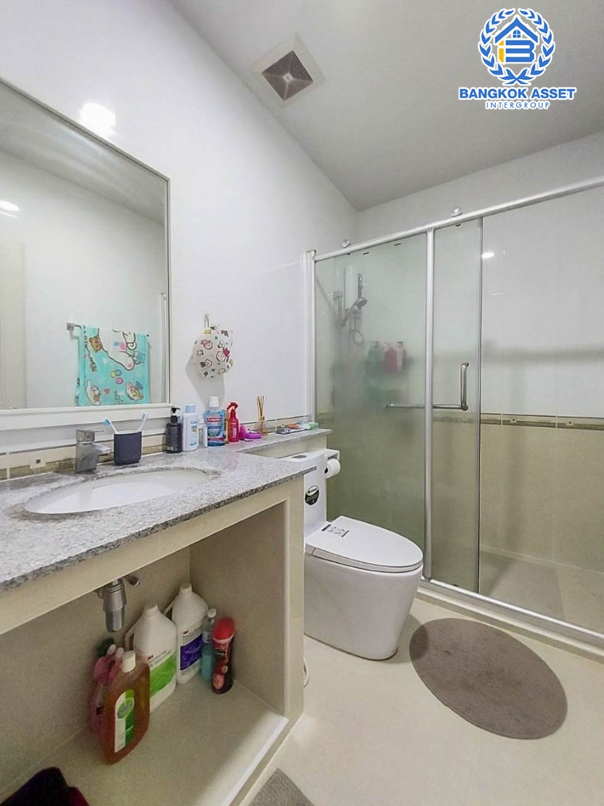 *****ทาวน์เฮ้าส์มือสองนนทบุรี ม.ดรีมดีลักซ์ ราชพฤกษ์-ปิ่นเกล้า เนื้อที่มากเกือบ 21 ตร.ว. ฟังก์ชัน 3 ห้องนอน 2 ห้องน้ำ 2 ที่จอดรถ บิวท์อินให้เรียบร้อย บนทำเลแห่งการเดินทาง ใกล้รถไฟฟ้าสายสีแดง "สถานีตลิ่งชัน" และทางด่วน "ศรีรัช-วงแหวนรอบนอก" จองเลย!